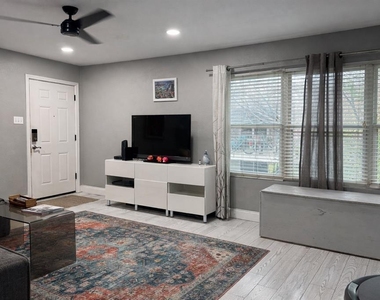 2450 Ashdale Dr - Photo Thumbnail 3