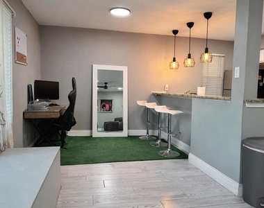 2450 Ashdale Dr - Photo Thumbnail 8