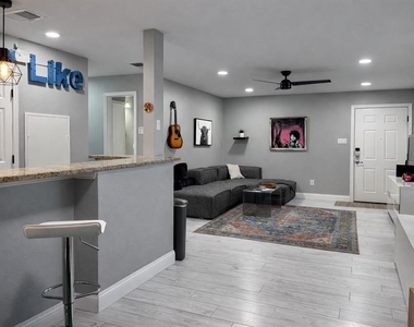 2450 Ashdale Dr - Photo Thumbnail 2
