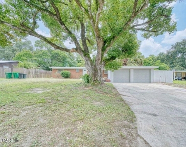 2517 Palm Avenue - Photo Thumbnail 1