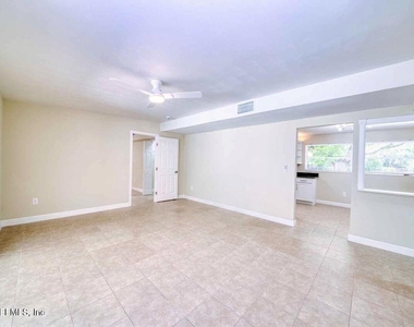 2517 Palm Avenue - Photo Thumbnail 41