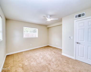 2517 Palm Avenue - Photo Thumbnail 28