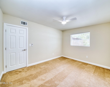 2517 Palm Avenue - Photo Thumbnail 34