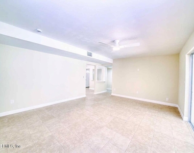 2517 Palm Avenue - Photo Thumbnail 39