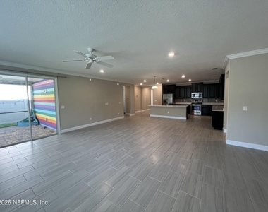 10804 John Randolph Drive - Photo Thumbnail 6