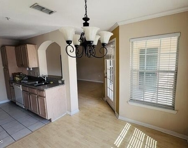 7800 Point Meadows Drive - Photo Thumbnail 18