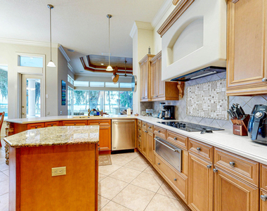 5549 Steamboat Road - Photo Thumbnail 13