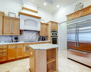 5549 Steamboat Road - Photo Thumbnail 16