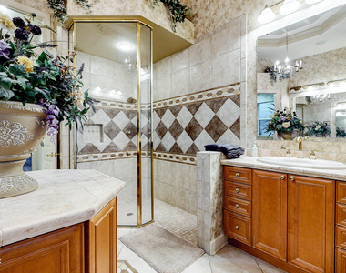5549 Steamboat Road - Photo Thumbnail 34