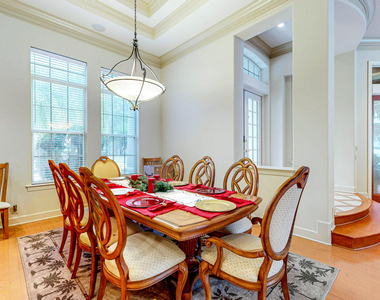 5549 Steamboat Road - Photo Thumbnail 9