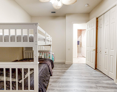 5549 Steamboat Road - Photo Thumbnail 50