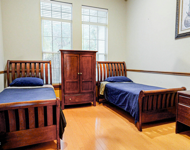 5549 Steamboat Road - Photo Thumbnail 37