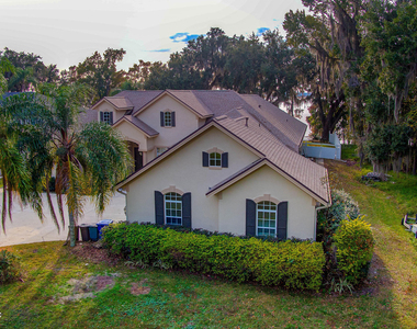 5549 Steamboat Road - Photo Thumbnail 63