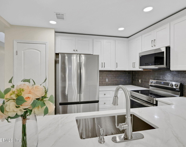 181 Aruba Lane - Photo Thumbnail 13