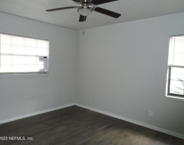 1404 Morgana Road - Photo Thumbnail 8