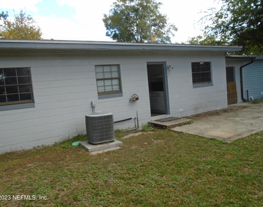 1404 Morgana Road - Photo Thumbnail 10