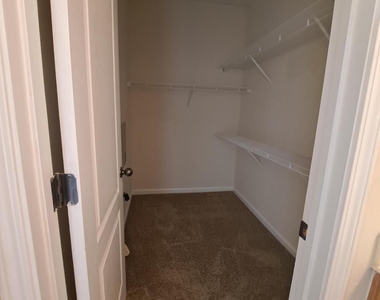 3750 Silver Bluff Boulevard - Photo Thumbnail 13