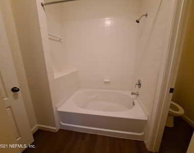 3750 Silver Bluff Boulevard - Photo Thumbnail 12