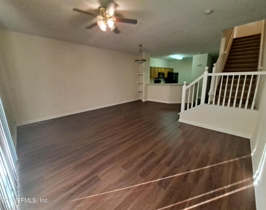 3750 Silver Bluff Boulevard - Photo Thumbnail 3