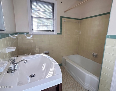 55 Riberia Street - Photo Thumbnail 16