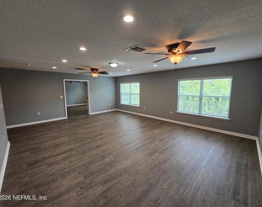 180 Thornloe Drive - Photo Thumbnail 21
