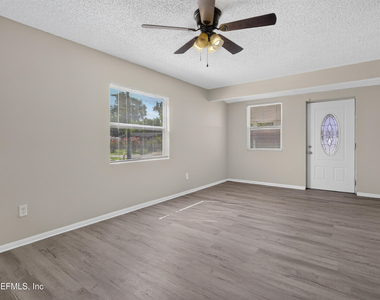 5503 Boeing Drive - Photo Thumbnail 10