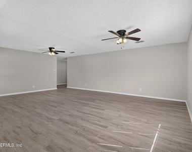 5503 Boeing Drive - Photo Thumbnail 6