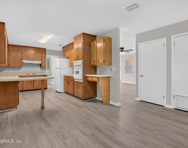 5503 Boeing Drive - Photo Thumbnail 25