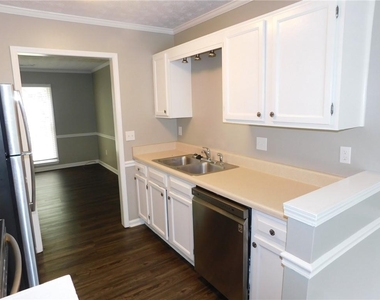 2775 New South Drive - Photo Thumbnail 4