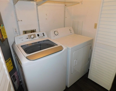2775 New South Drive - Photo Thumbnail 8