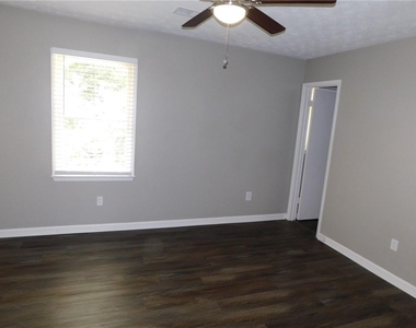 2775 New South Drive - Photo Thumbnail 14