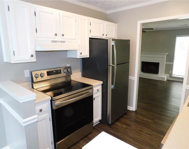 2775 New South Drive - Photo Thumbnail 5