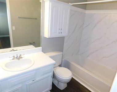 2775 New South Drive - Photo Thumbnail 16
