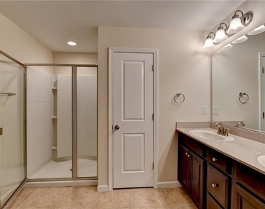 2152 Greencrest Circle - Photo Thumbnail 37