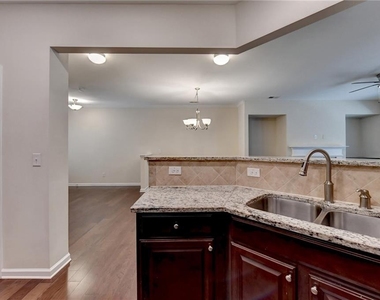 2152 Greencrest Circle - Photo Thumbnail 19