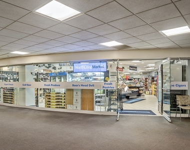 300 N State Street - Photo Thumbnail 13