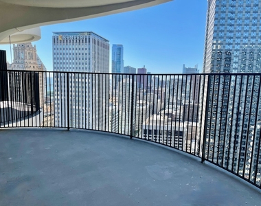 300 N State Street - Photo Thumbnail 9