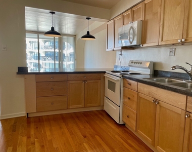 300 N State Street - Photo Thumbnail 1