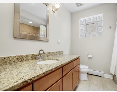 7651 W Addison Street - Photo Thumbnail 5