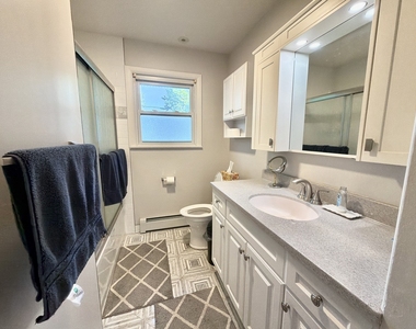 37235 N Hillside Drive - Photo Thumbnail 10