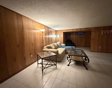 37235 N Hillside Drive - Photo Thumbnail 13