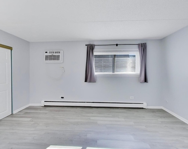 9840 W 153rd Street - Photo Thumbnail 10