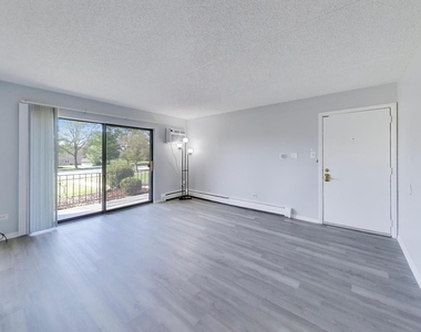 9840 W 153rd Street - Photo Thumbnail 3