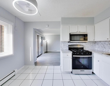 9840 W 153rd Street - Photo Thumbnail 7