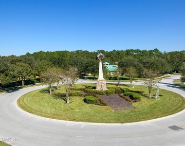 945 Registry Boulevard - Photo Thumbnail 25