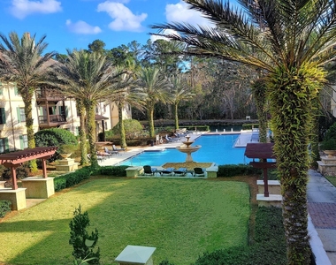 945 Registry Boulevard - Photo Thumbnail 34