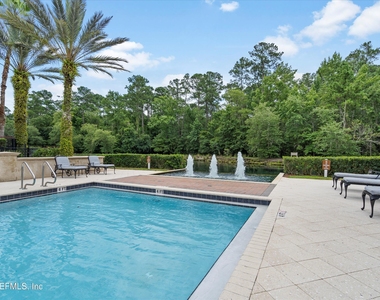 945 Registry Boulevard - Photo Thumbnail 3