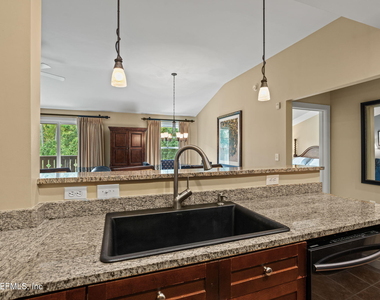 945 Registry Boulevard - Photo Thumbnail 65