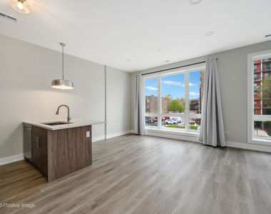 4117 S Indiana Avenue - Photo Thumbnail 1