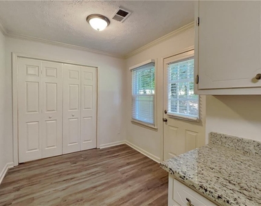 2791 Whippoorwill Circle - Photo Thumbnail 5